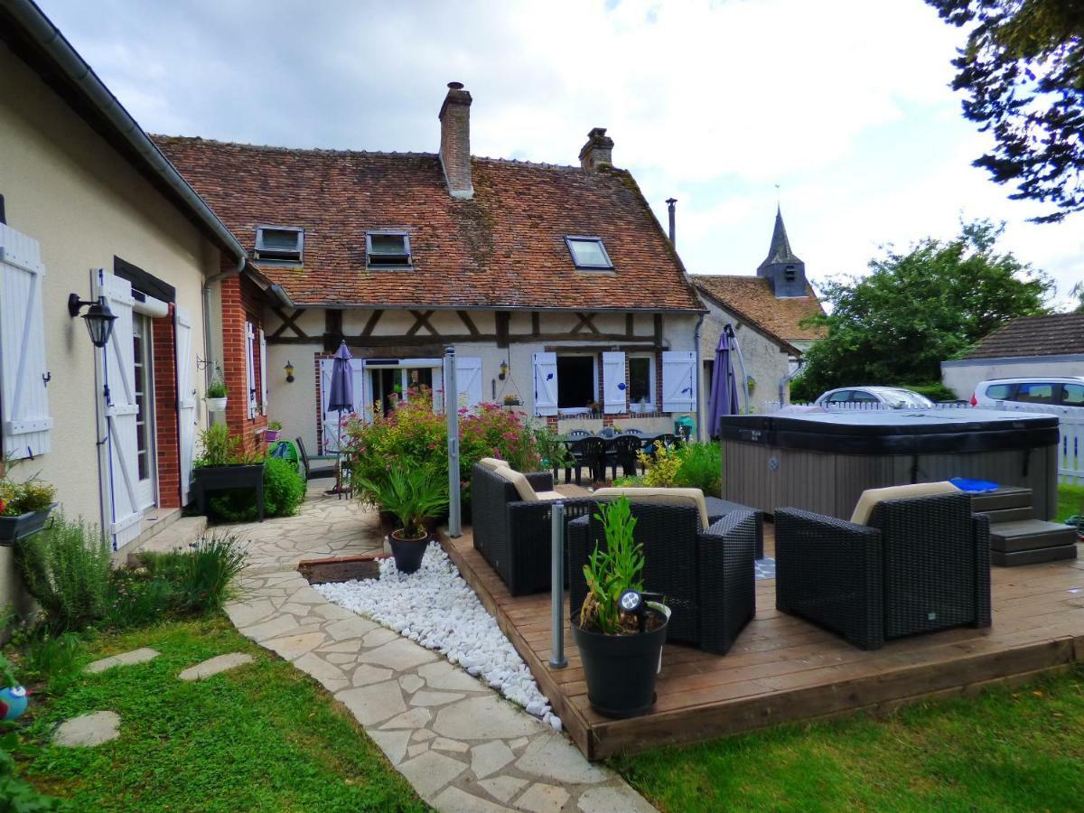 chambres d'hôtes les Muscaris Feins-en-Gatinais Exterior foto